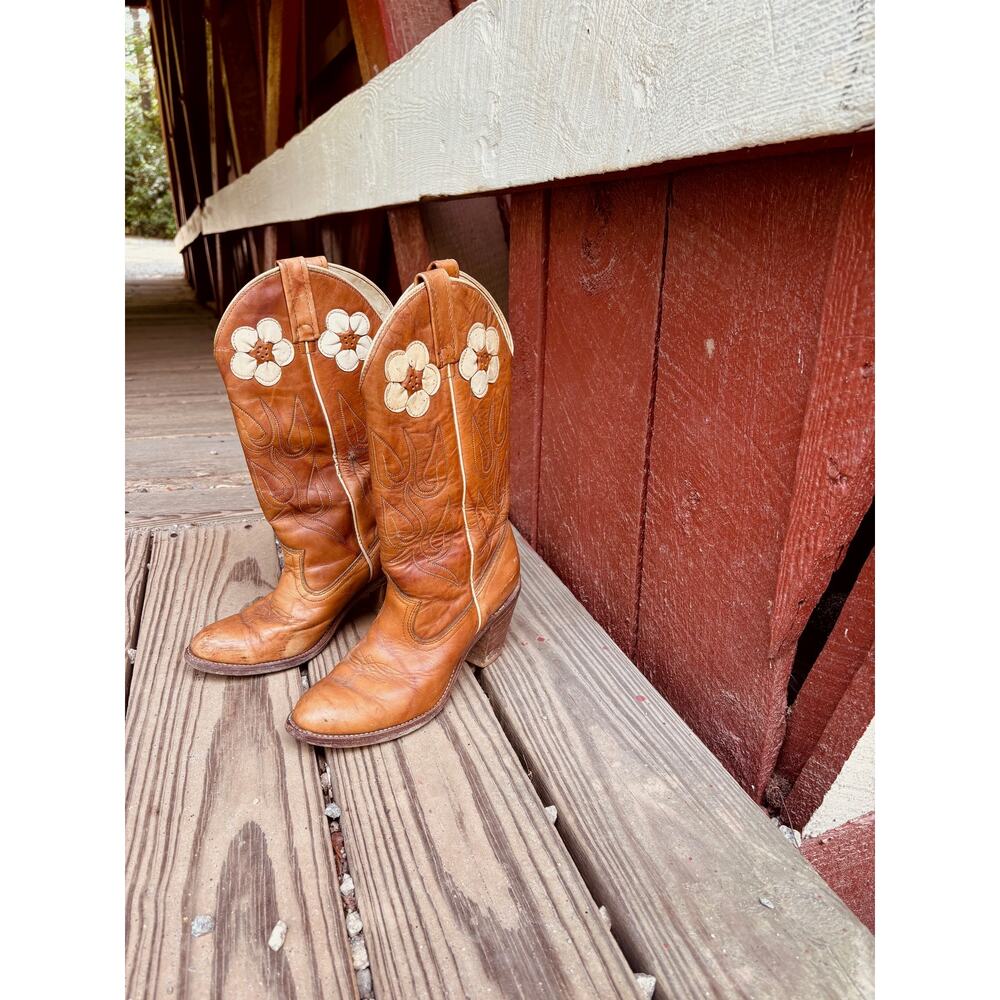 Vintage Acme Daisy Boots - Women's Size 6.5 - Classic Style